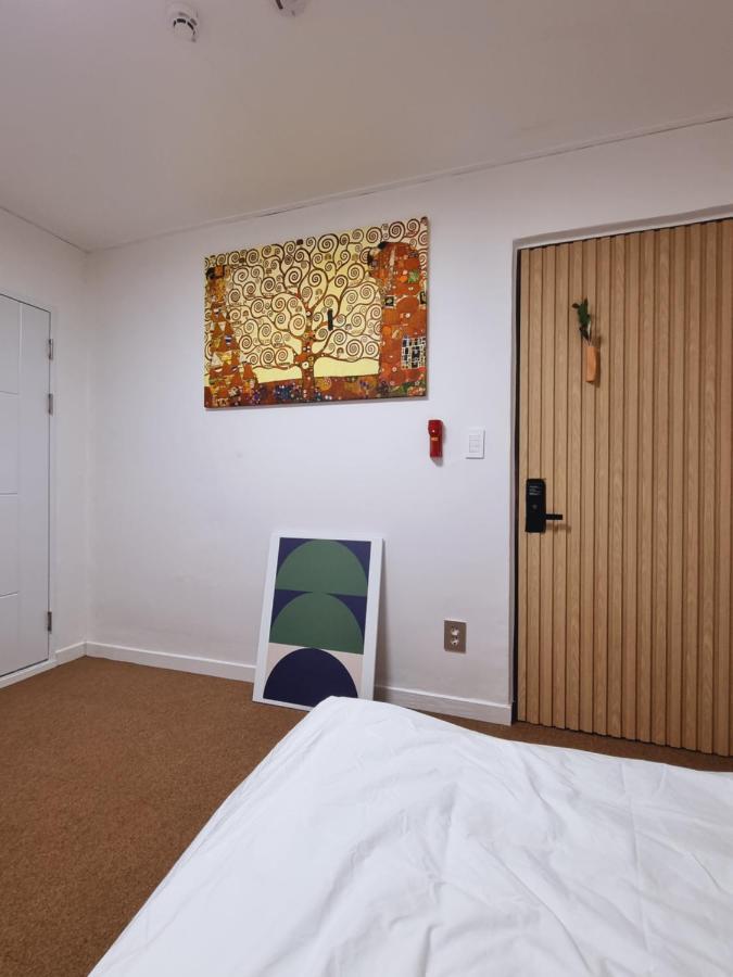 Space Guesthouse Szöul Kültér fotó
